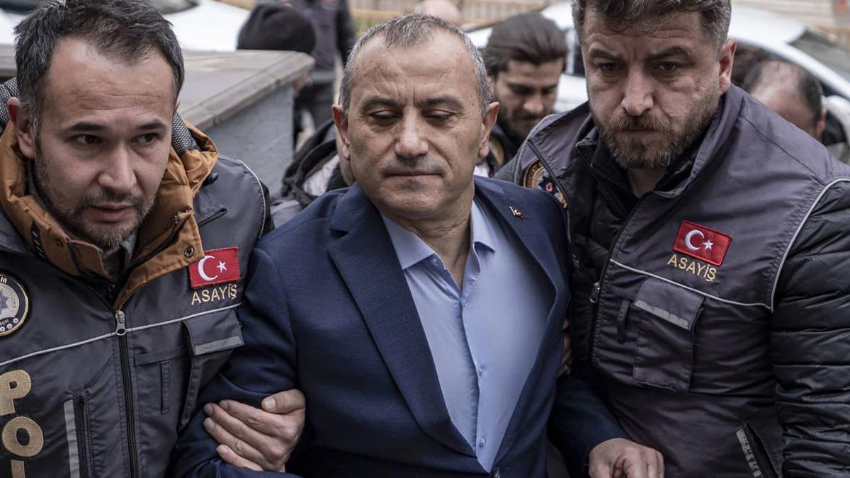 Eski vali Tuncay Sonel tutuklandı