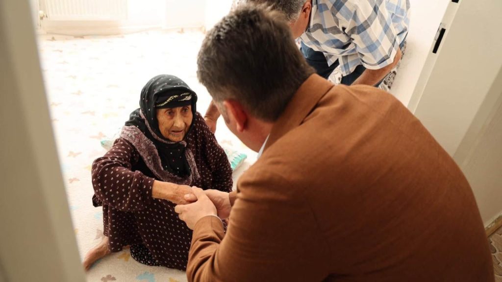 Bir Asırlık Çınar: Hazne Erdoğan Teyze