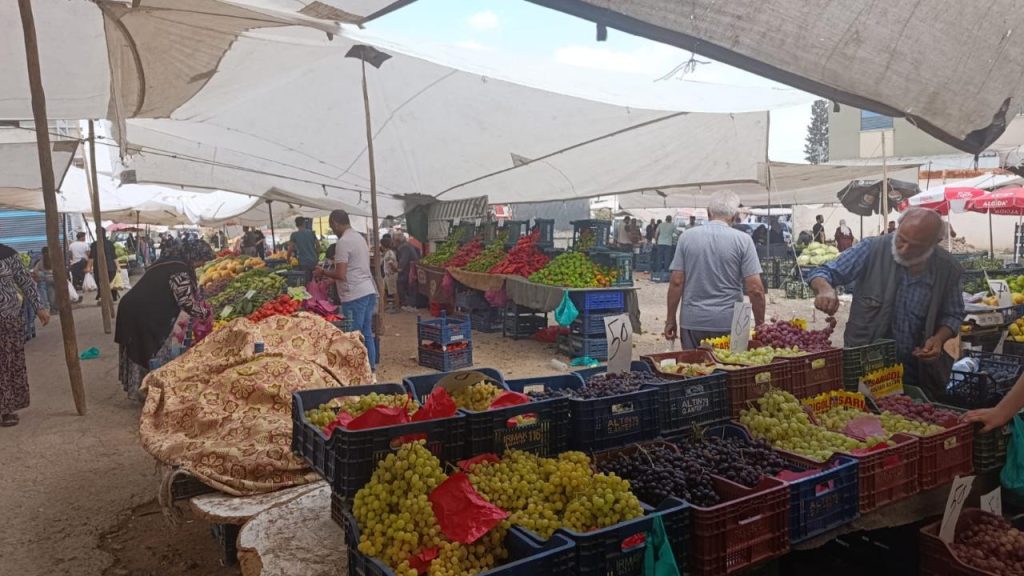 Çarşamba Pazarında Fiyatlar Yüz Güldürdü: Vatandaş Memnun