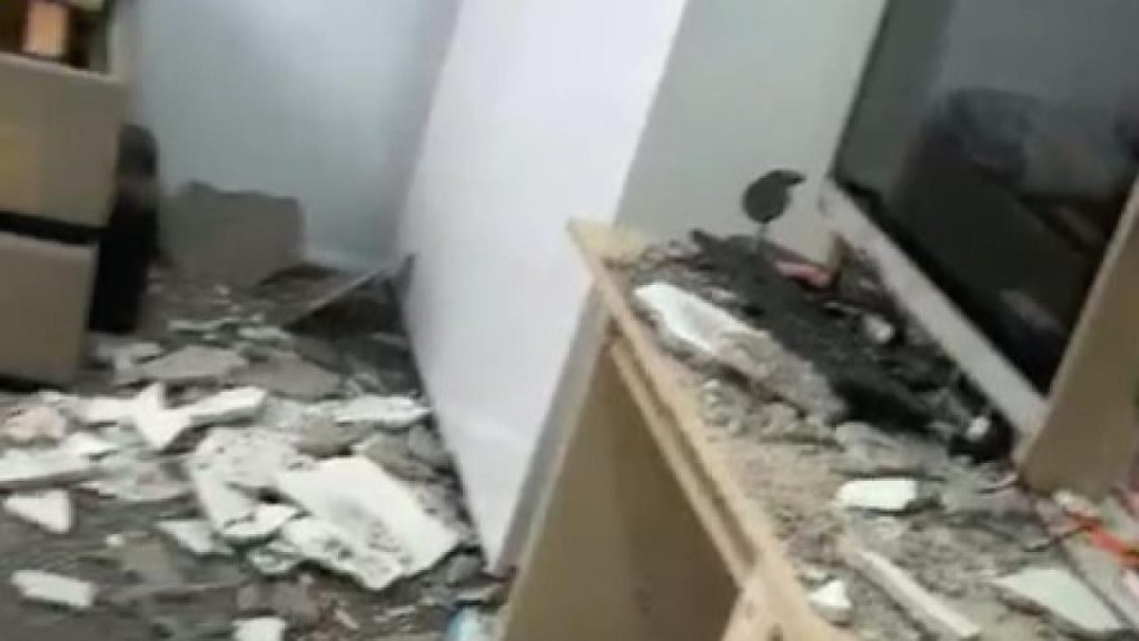 Deprem Gaziantep’te Bir Evde Hasara Yol Açtı