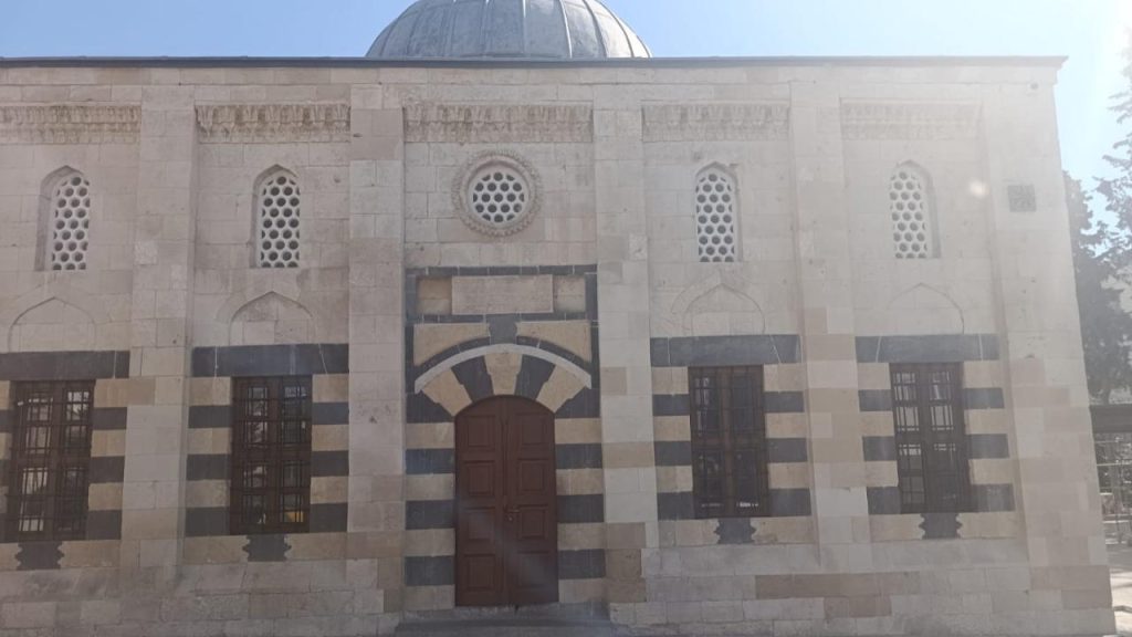 Kilis’in Manevi Simgesi “Ak Tekke”