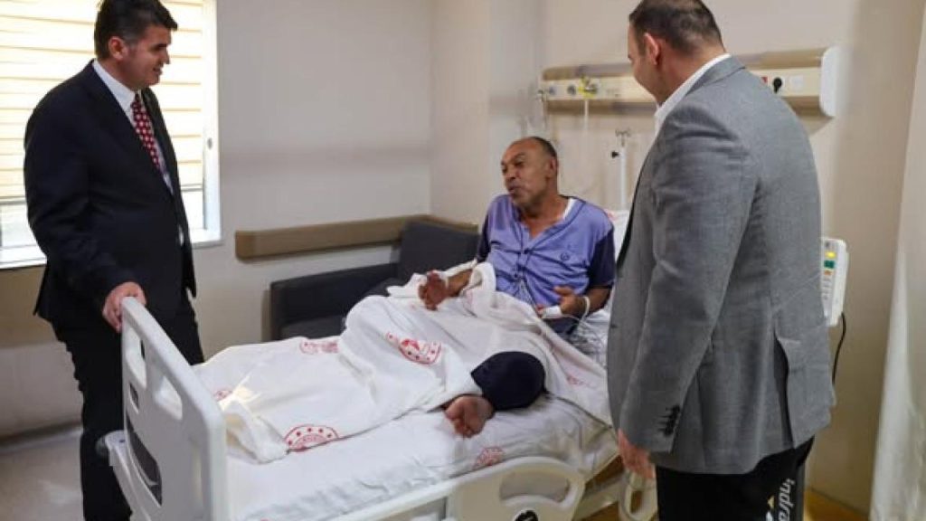 Vali Kalaylı’dan Hastalara Geçmiş Olsun Ziyareti