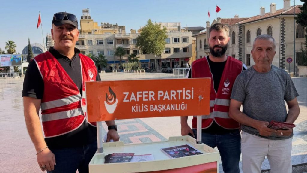 Zafer Partisinden  Cumhuriyet Meydanı’nda Saha Çalışması