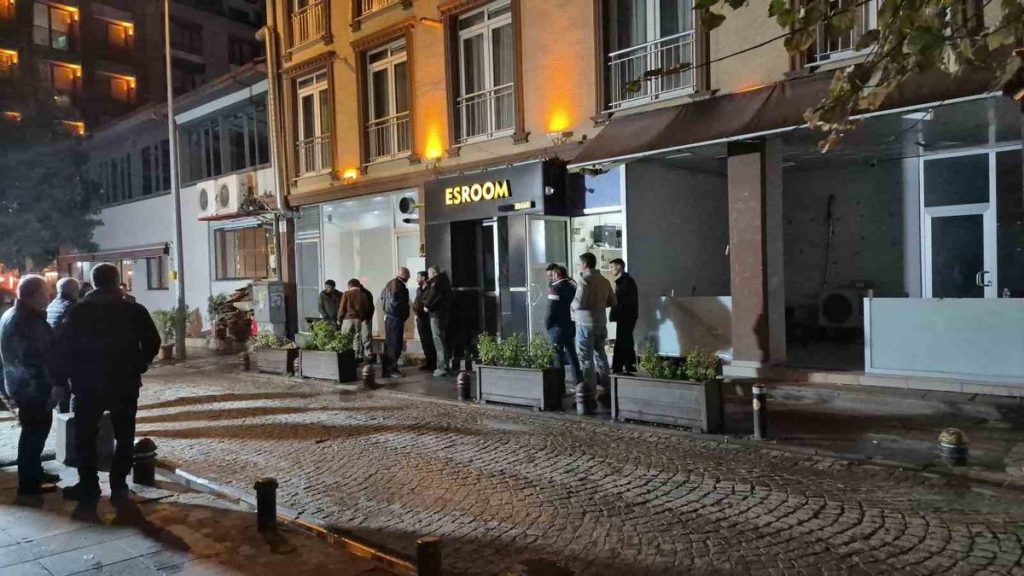 Eskişehir otelinde ölü bulunan şahısla ilgili soruşturma başlatıldı