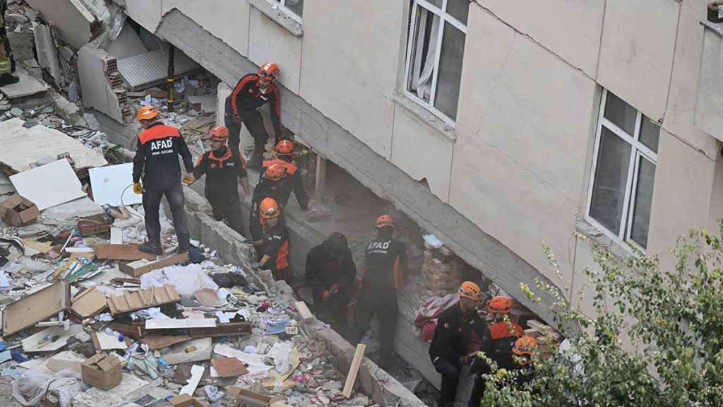 Maltepe'de 25 saatlik bekleyiş sona erdi! Can kaybı 5'e yükseldi