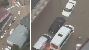İstanbul sağanak yağışa teslim oldu: Sarıyer'de onlarca araç suya gömüldü! İşte korku dolu anlar