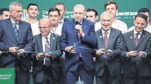 Cumhurbaşkanı Erdoğan, İstanbul’daki törende açıkladı: 38 bin sağlık personeli müjdesi